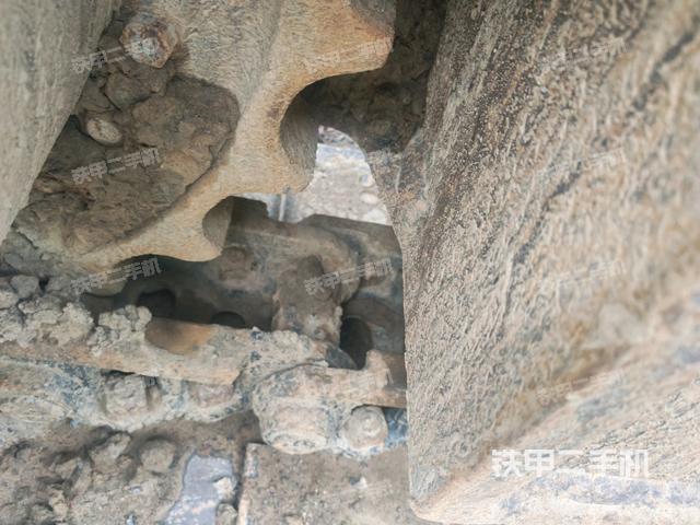 右側(cè)行走馬達蓋板（行走機構(gòu)）