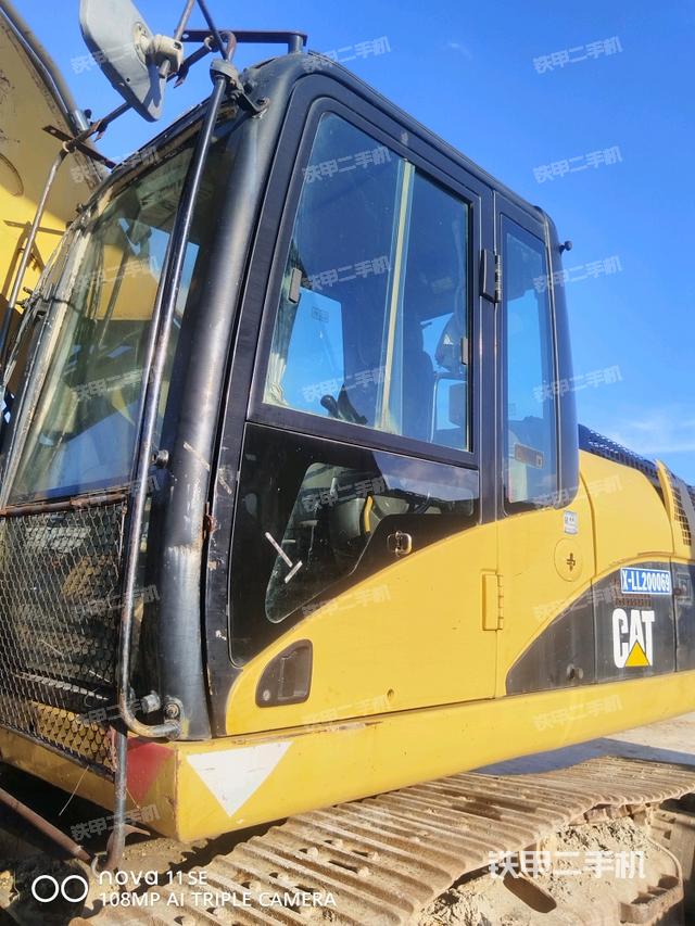 驾驶室左前45度（驾驶室部分）