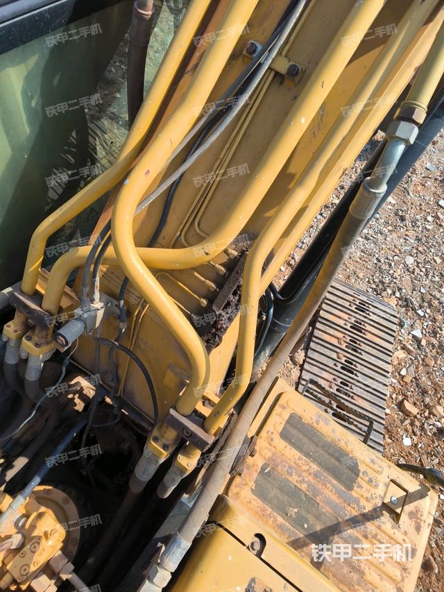 小臂整體左后（工作和回轉(zhuǎn)裝置）