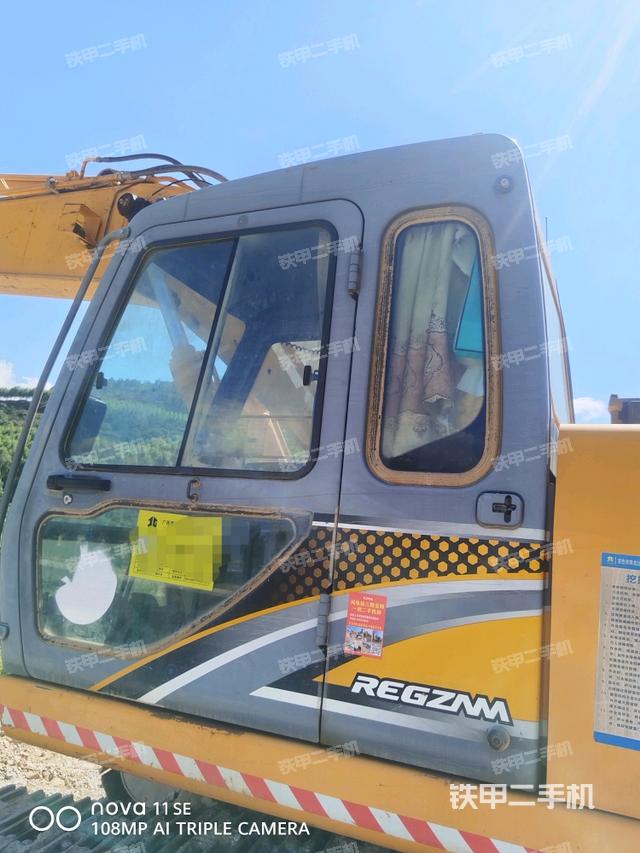 驾驶室左前45度（驾驶室部分）