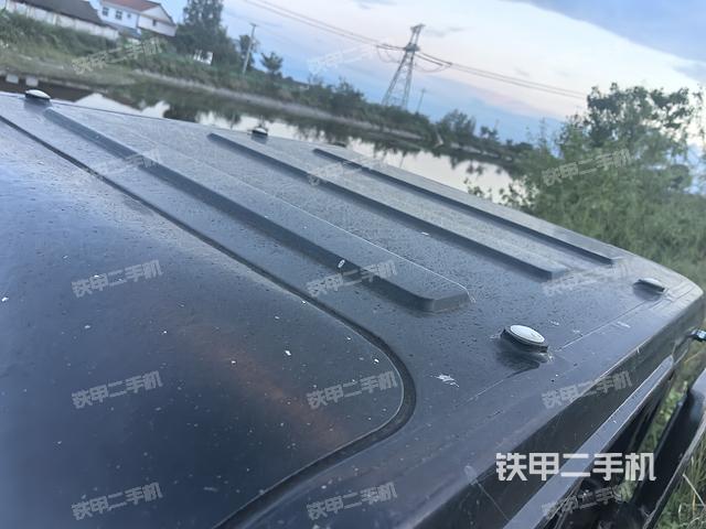 駕駛室頂部（整機(jī)外觀）