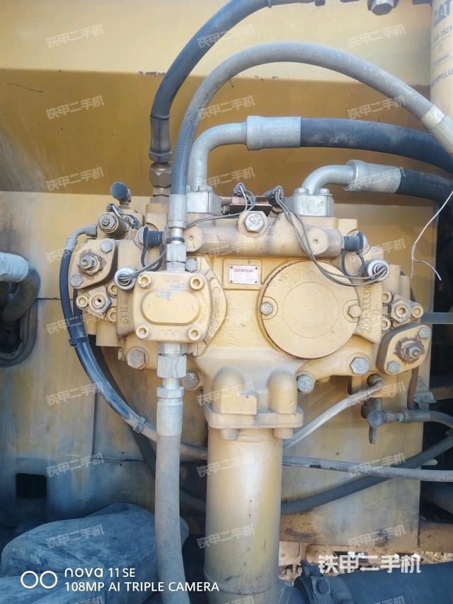 液压泵斜45 左（大件舱室）