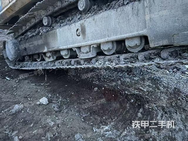 单侧履带整体（整机外观）