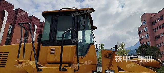 駕駛室工作臺（整機外觀及大件）