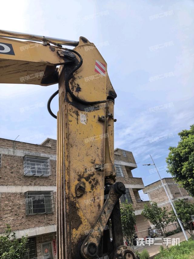 小臂整体左后（工作和回转装置）