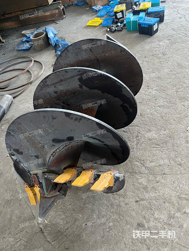 整機右側(cè)（設(shè)備外觀及核心部件）