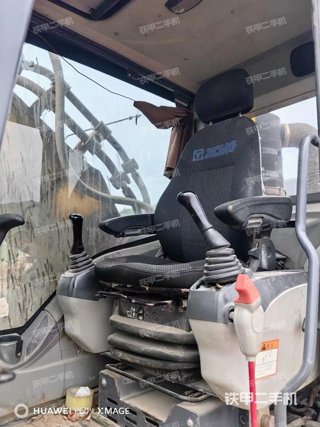 驾驶室整体（整机外观）