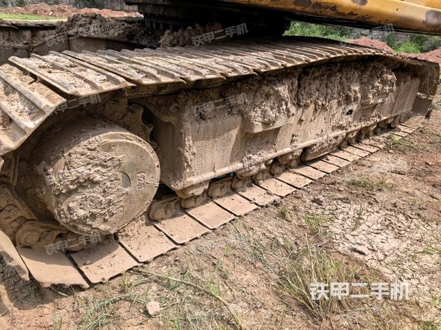 左侧履带整体 （行走机构）