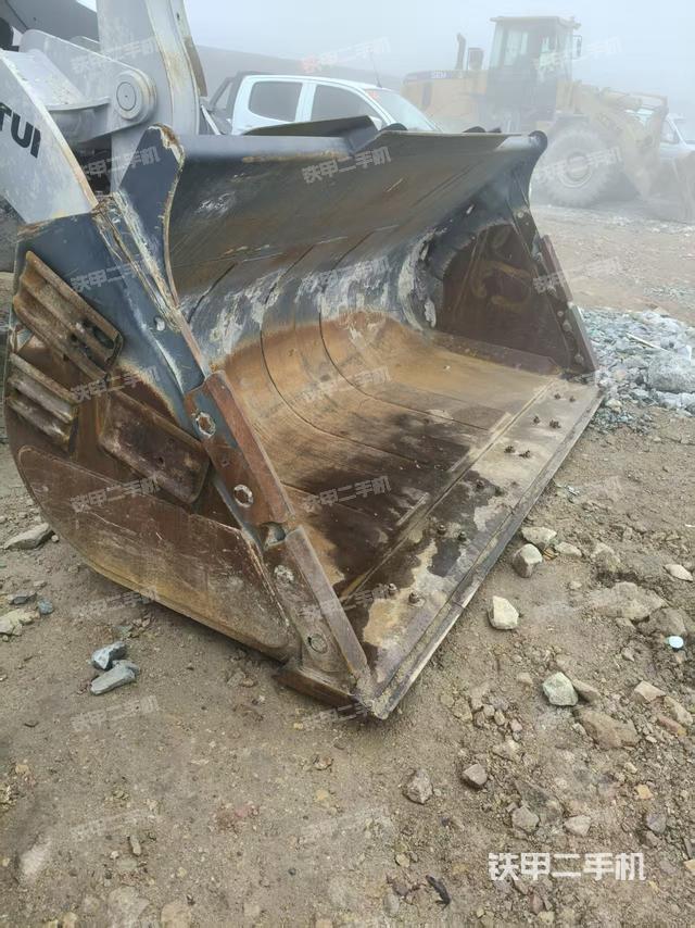 工作裝置整體（整機(jī)外觀及大件）