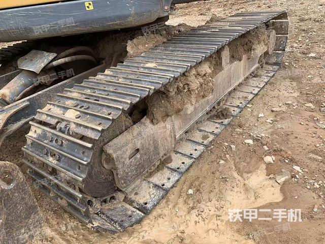 单侧履带整体（整机外观）