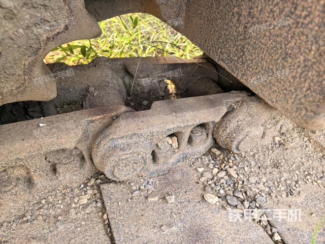 右侧履带整体（行走机构）