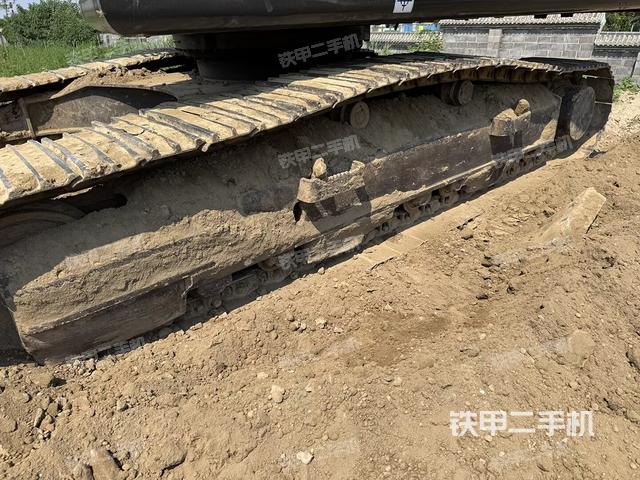 单侧履带整体（整机外观）