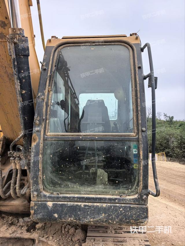 驾驶室左后45度（驾驶室部分）