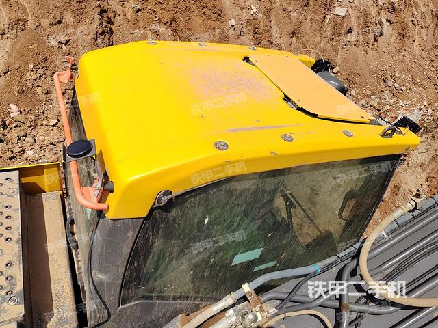 駕駛室頂部（整機(jī)外觀）