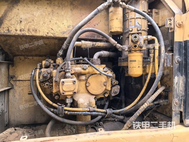 液压泵斜45 右（大件舱室）