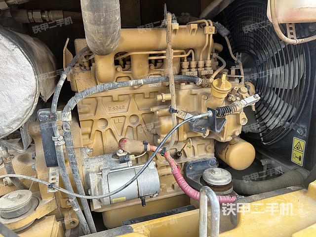 发动机整体俯视（整机外观）