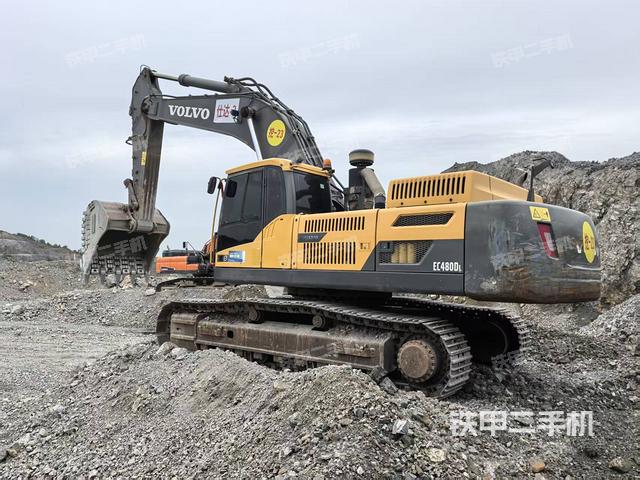 驾驶室整体（整机外观）