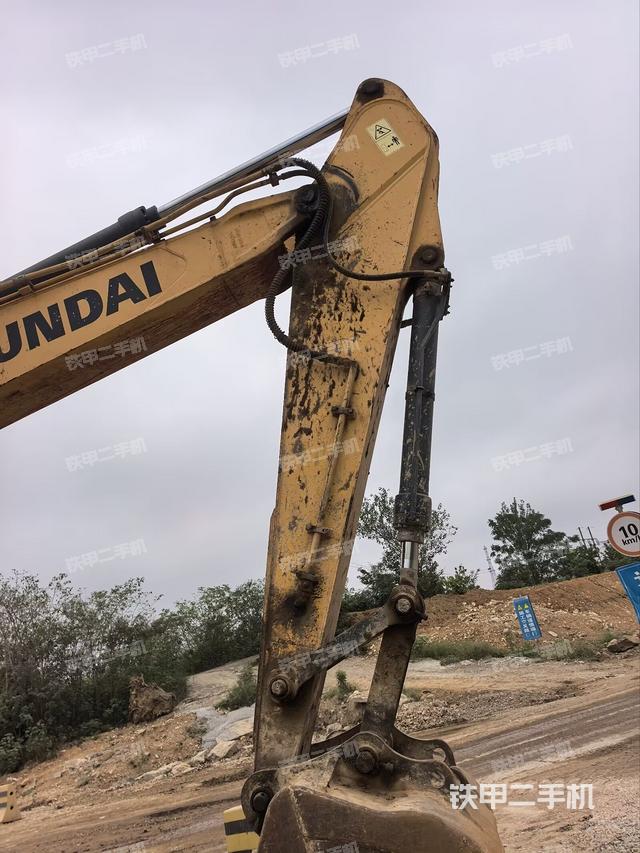 小臂整体右前（工作和回转装置）