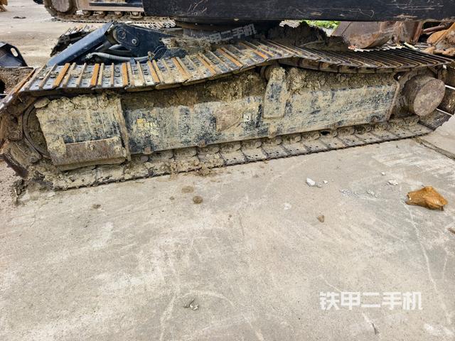 左側(cè)履帶整體?（行走機構(gòu)）