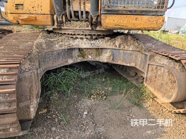 大臂根部 斜视（工作和回转装置）