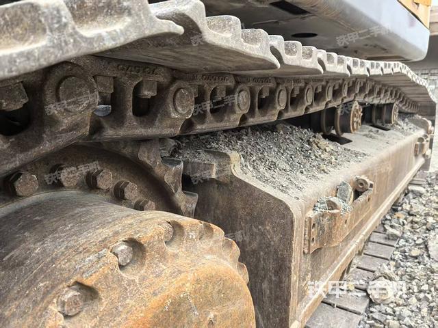 单侧履带整体（整机外观）