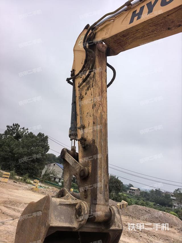 小臂整体左后（工作和回转装置）