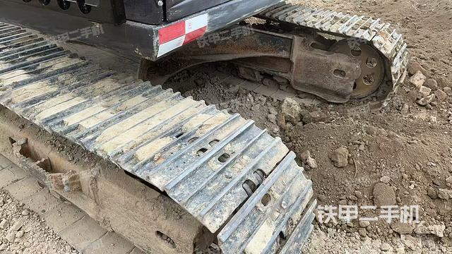 单侧履带整体（整机外观）