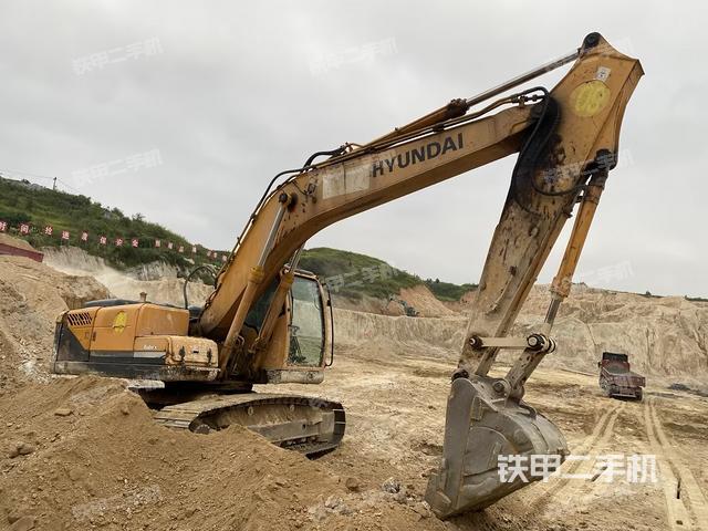 驾驶室整体（整机外观）