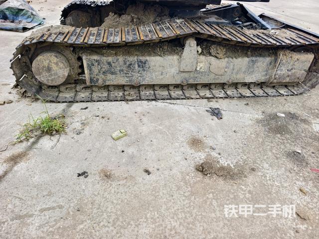 右側(cè)履帶整體?（行走機構(gòu)）