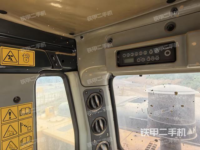 座椅后部（驾驶室部分）