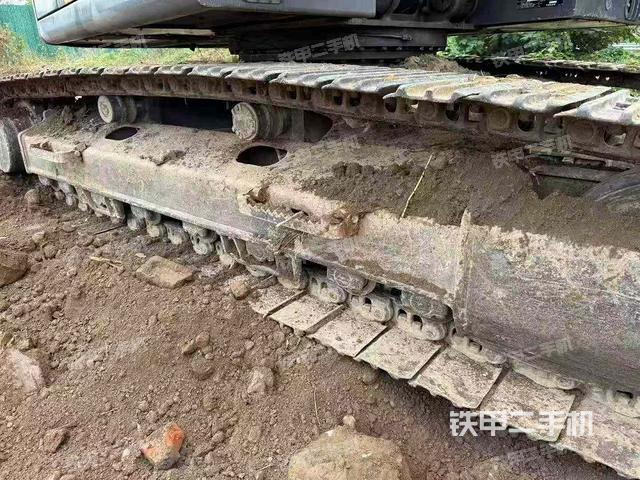 单侧履带整体（整机外观）