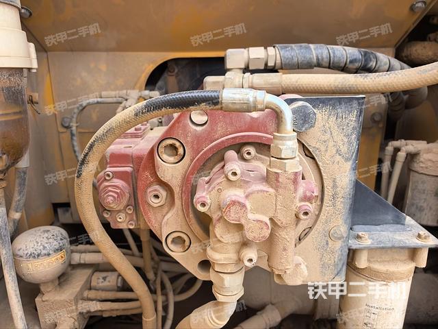 液压泵斜45 左（大件舱室）