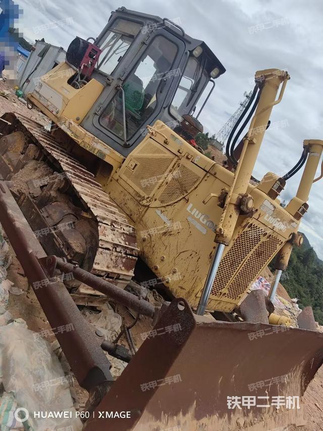 柳工CLGB160推土機(jī)