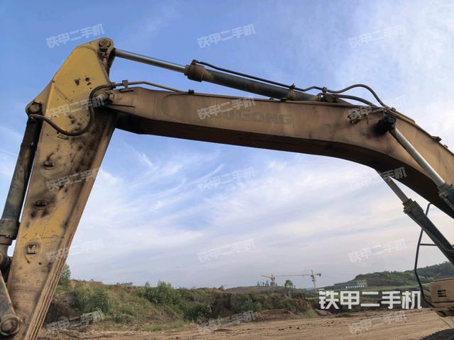 大臂整体 右侧（工作和回转装置）