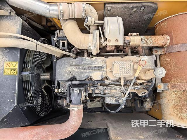 发动机室（上车部件）