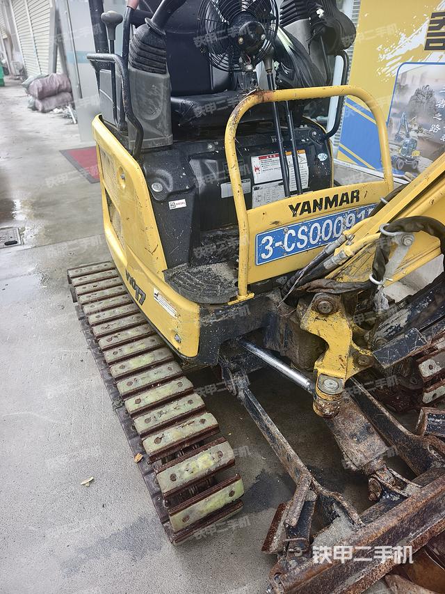 驾驶室整体（整机外观）