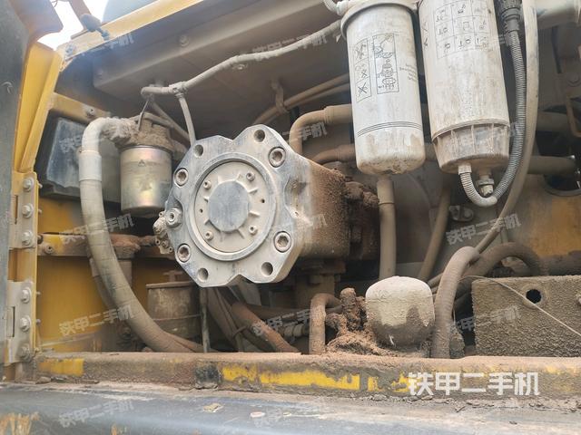 液壓泵斜45?左（大件艙室）