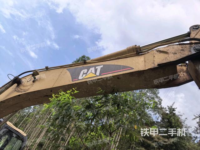 大臂整体 右侧（工作和回转装置）