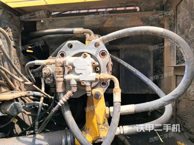 液压泵斜45 左（大件舱室）