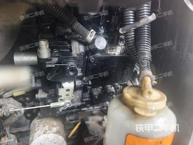 发动机整体俯视（整机外观）