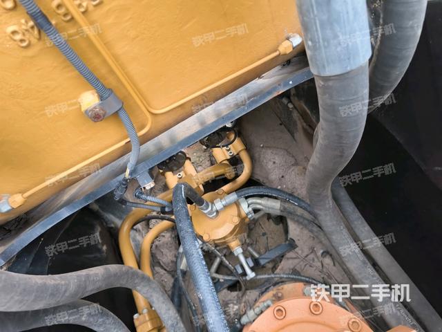 气门室盖螺丝特写（上车部件）