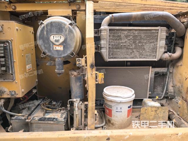 液压泵室（大件舱室）