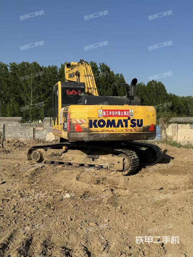 驾驶室顶部（整机外观）