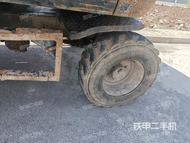 右导向轮(行走机构) 右导向轮(行走机构)