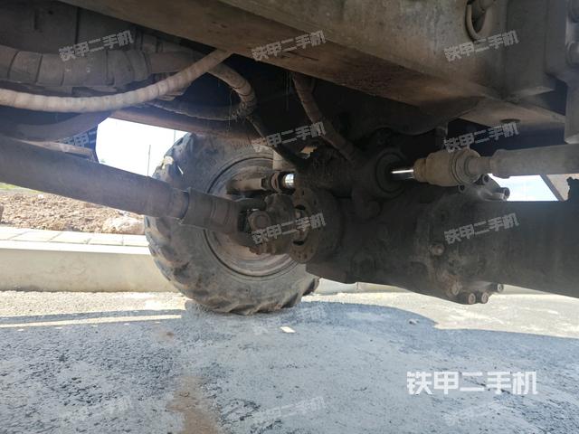 右驱动轮(行走机构) 右驱动轮(行走机构)