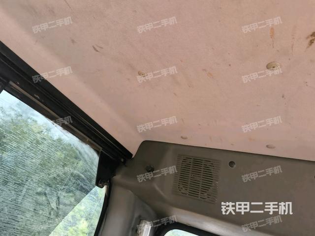 驾驶室左前45度（驾驶室部分）