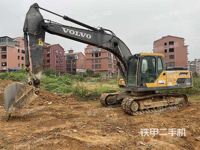 沃尔沃EC200 D挖掘机