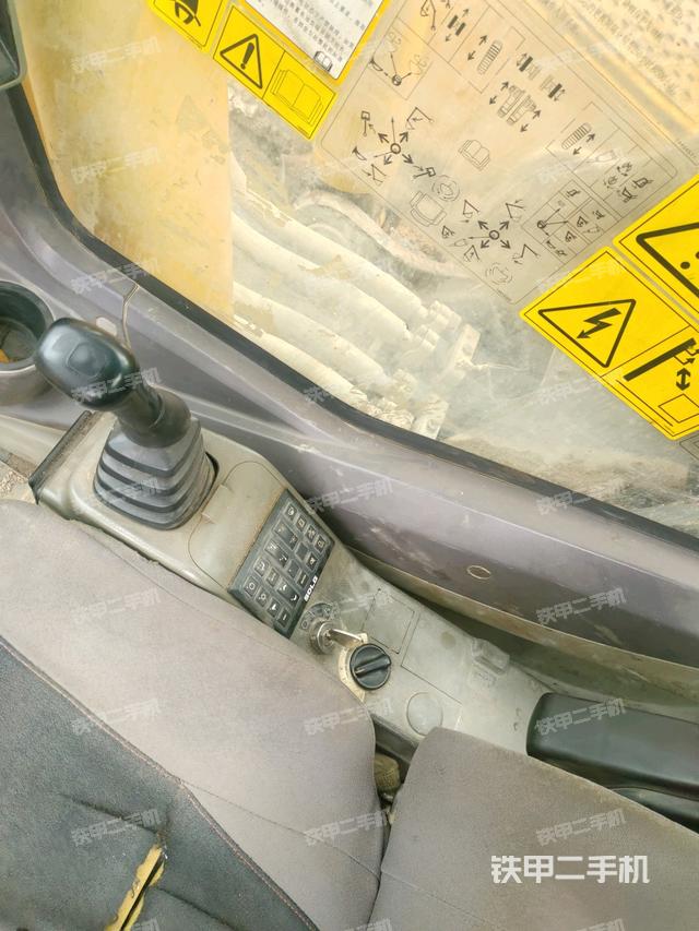 座椅后部（駕駛室部分）