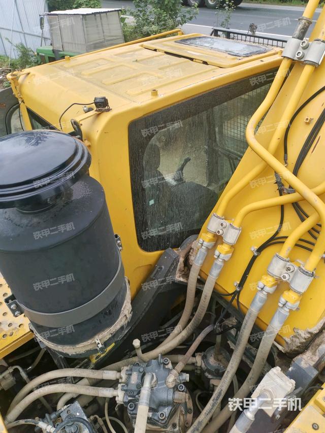 駕駛室頂部俯視（上車部件）