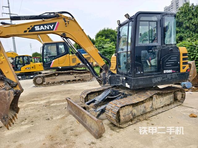三一重工SY60C挖掘機